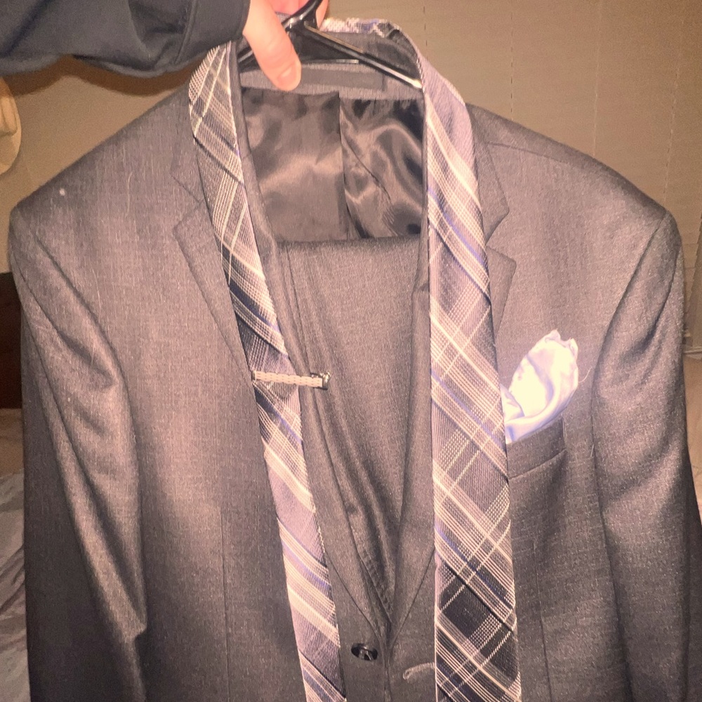 Reaction Kenneth Cole suit from mens wearhouse